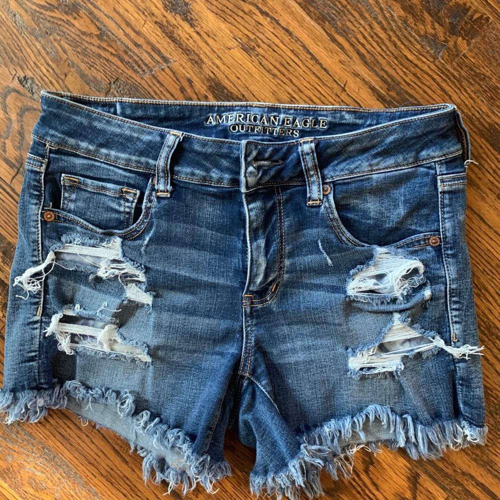 American Eagle MIDI destructed Jean shorts size 10